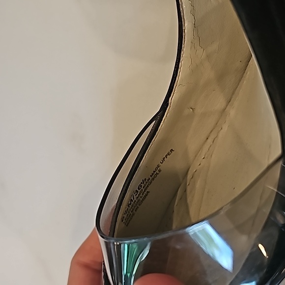 BCBG Generation pumps 6.5 - Picture 6 of 6